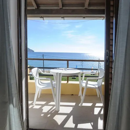 Elias & Vasili House Hotell Agios Georgios Pagon