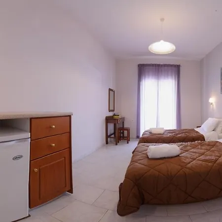 Elias & Vasili House Hotell