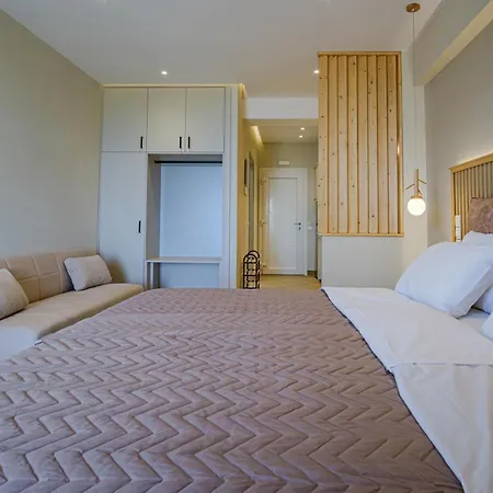 Elias & Vasili House Hotell