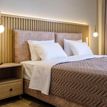 Hotell Elias & Vasili House Agios Georgios Pagon