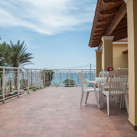 Elias & Vasili House Hotell