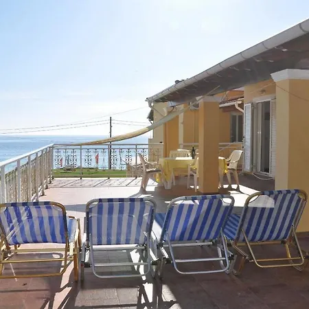 Elias & Vasili House Hotell
